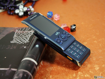 难得的滑盖手机 索爱w595报价280元-索尼爱立信 w595c_南京手机行情