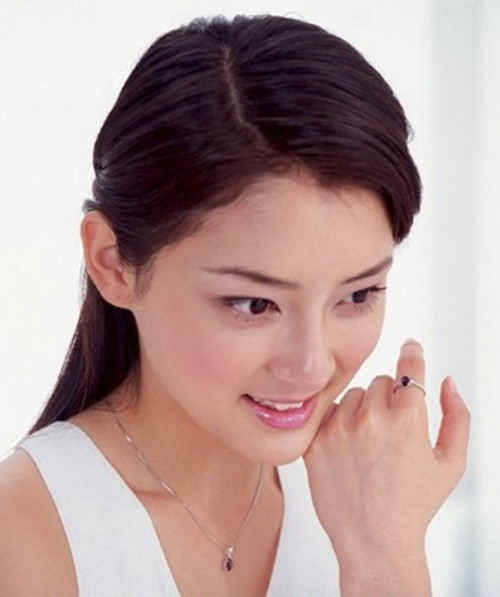 (李华英拍摄的满婷广告)