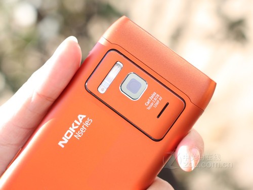 &nbsp;&nbsp;&nbsp; [ 中关村在线 浙江办事处]诺基亚n8在 神州 手机