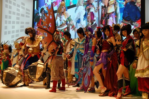 网易ChinaJoy人气显玩家理性审美 网易ChinaJoy人气显玩家理性审美