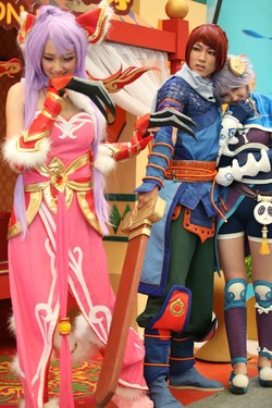 网易ChinaJoy人气显玩家理性审美 网易ChinaJoy人气显玩家理性审美