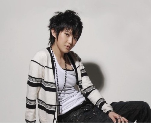 【曾哥纯爷们,铁血史泰龙——曾轶可】