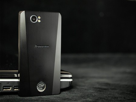 手机也用英特尔 联想k800地球村数码售1948