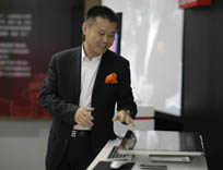 ����һ��̨ʽ��չʾ